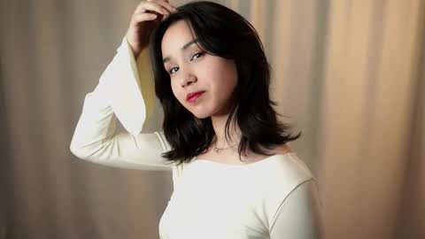 Snapshot of sandyhaggen chatting on November 2025 08:07:01 PM Aoi online show from November 2025 08:07:01 PM