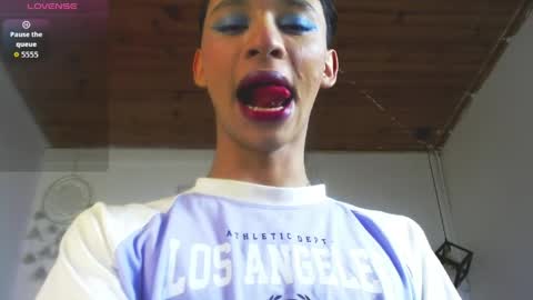 Sang online show from April 2026 09:12:02 PM