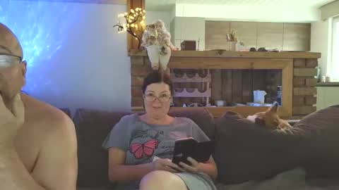 sanroom online show from November 2025 09:46:01 AM