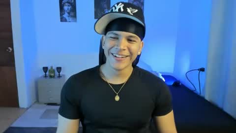 Snapshot of sant_wahlberg chatting on June 2026 03:25:01 AM Sant online show from June 2026 03:25:01 AM