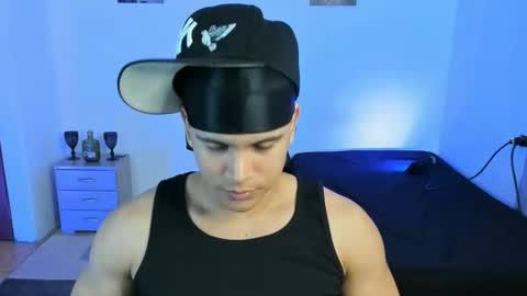 Snapshot of sant_wahlberg chatting on July 2026 05:36:01 AM Sant online show from July 2026 05:36:01 AM
