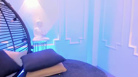 sofia online show from December 2024 10:16:02 AM