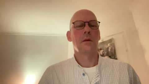 Snapshot of santaclausonice chatting on November 2025 10:14:02 PM santaclausonice online show from November 2025 10:14:02 PM