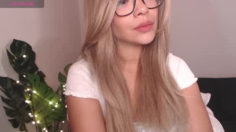 Snapshot of santal_oli chatting on April 2026 02:33:01 AM secret online show from April 2026 02:33:01 AM