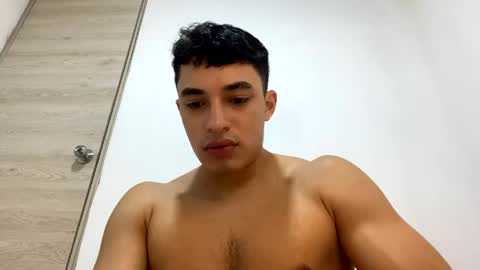 Snapshot of santi36rt chatting on June 2026 12:56:02 AM santi36rt online show from June 2026 12:56:02 AM