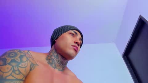 Snapshot of santi__ferrer chatting on October 2025 07:06:01 AM Santi Ferrer online show from October 2025 07:06:01 AM