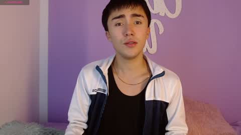 santi_fabulous online show from December 2024 04:10:02 AM