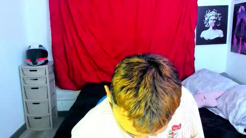 Snapshot of santi_mateo chatting on January 2026 02:50:01 AM Santi online show from January 2026 02:50:01 AM