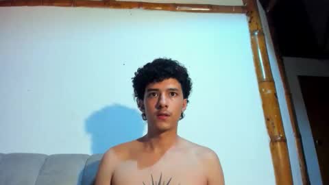 Snapshot of santi_twink19 chatting on May 2026 08:11:01 AM santi_twink19 online show from May 2026 08:11:01 AM