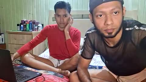 Santhiago  online show from September 2025 01:40:02 AM