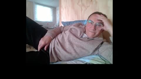 Snapshot of santiago_n chatting on June 2026 06:57:01 PM santiago_n online show from June 2026 06:57:01 PM