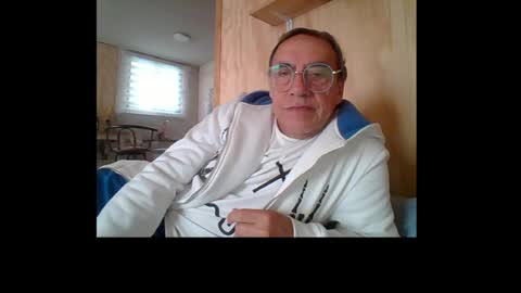Snapshot of santiago_n chatting on June 2026 03:34:02 PM santiago_n online show from June 2026 03:34:02 PM