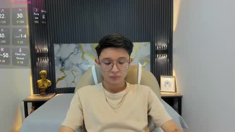 Snapshot of santiago_russo18 chatting on October 2025 12:02:02 PM santiago_russo18 online show from October 2025 12:02:02 PM