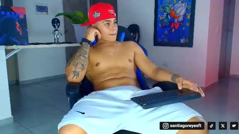 Snapshot of santiagoreyesftt chatting on July 2026 05:46:02 AM santiagoreyesftt online show from July 2026 05:46:02 AM