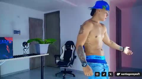 Snapshot of santiagoreyesftt chatting on August 2026 05:40:01 AM santiagoreyesftt online show from August 2026 05:40:01 AM