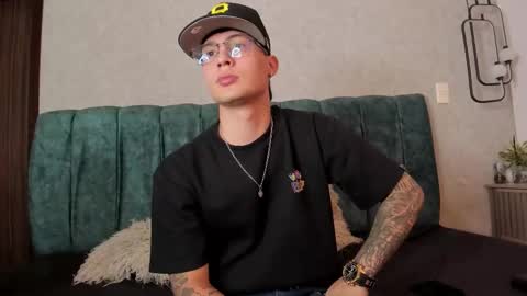 santii_twink online show from March 2026 05:32:02 AM