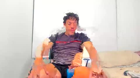 Erick Santos online show from May 2026 02:42:02 AM