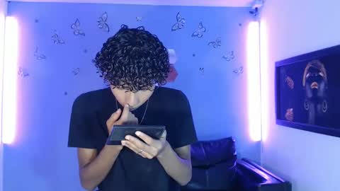 santiago online show from December 2024 01:43:01 PM