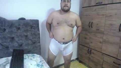 Snapshot of santy_gold chatting on September 2025 07:14:02 PM Santiago online show from September 2025 07:14:02 PM