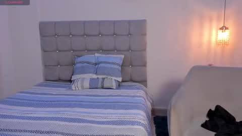 santy_stump online show from October 2025 09:16:01 PM