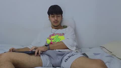 Snapshot of santybig18 chatting on November 2025 09:46:02 PM santybig18 online show from November 2025 09:46:02 PM