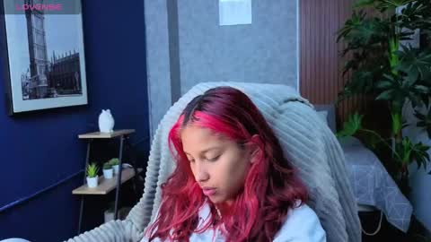 Snapshot of saphiire_ chatting on May 2026 02:23:01 PM saphi online show from May 2026 02:23:01 PM
