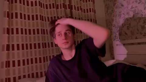 Snapshot of sapph1res chatting on February 2026 07:36:01 PM sapph1res online show from February 2026 07:36:01 PM