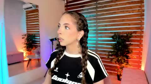 Valerin online show from January 2026 11:52:01 PM