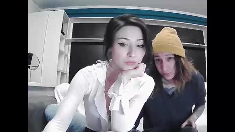 Snapshot of sapphirevelvet chatting on April 2026 08:47:01 PM sapphirevelvet online show from April 2026 08:47:01 PM