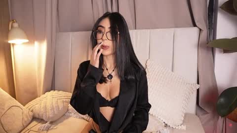 Sara  online show from April 2026 04:46:01 AM