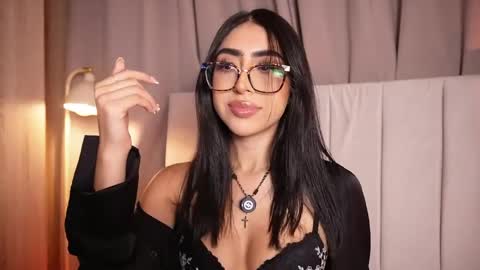 Snapshot of sara_albrecht chatting on May 2026 12:06:02 AM Sara online show from May 2026 12:06:02 AM