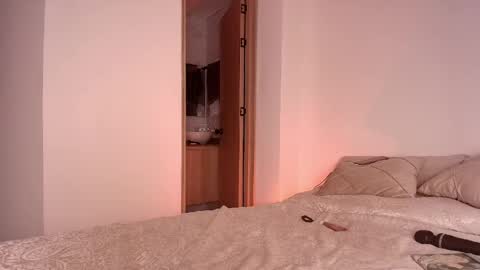 Snapshot of sara_albrecht chatting on May 2026 10:06:01 PM Sara online show from May 2026 10:06:01 PM