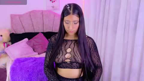 Snapshot of sara_blum_ chatting on August 2026 06:37:02 AM SARA online show from August 2026 06:37:02 AM