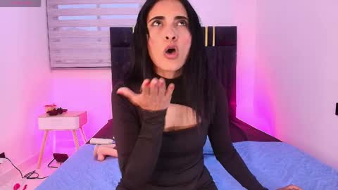 Sara Cook online show from April 2026 11:56:01 AM