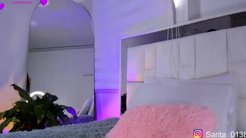 Sara online show from September 2025 06:09:01 PM