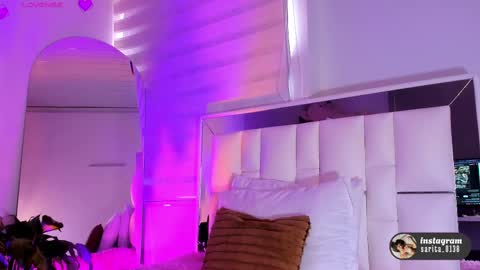 Sara online show from September 2025 06:33:02 PM