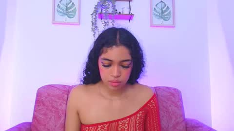 Snapshot of sara_jhonsonn chatting on February 2025 03:55:02 AM Sara Jhonson online show from February 2025 03:55:02 AM