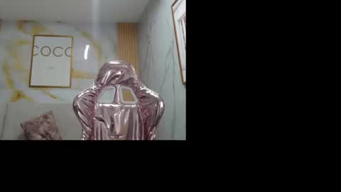 Sara  online show from September 2025 01:37:01 PM