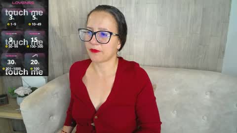 Sara   online show from April 2026 08:09:02 PM