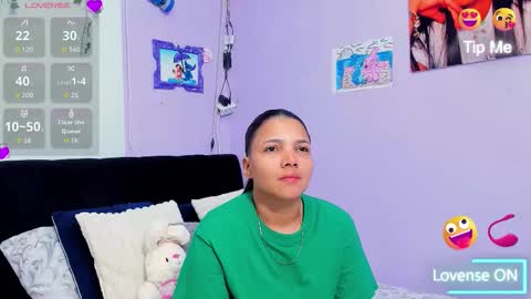 Snapshot of sara_mendez2_ chatting on November 2025 11:21:02 PM Sara Mendez online show from November 2025 11:21:02 PM