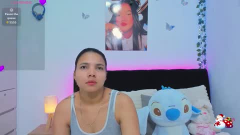 Snapshot of sara_mendez2_ chatting on February 2026 05:08:01 PM Sara Mendez online show from February 2026 05:08:01 PM