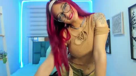 Snapshot of sara_red_x chatting on June 2026 03:29:02 AM sara_red_x online show from June 2026 03:29:02 AM