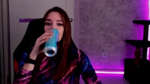 Sara online show from March 2026 08:15:02 PM