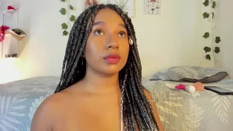 sara sofia online show from January 2025 12:39:02 PM