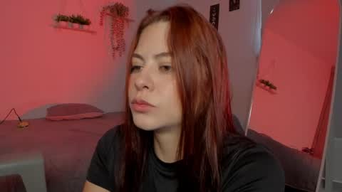 sara_sweett9 online show from May 2026 01:08:01 PM