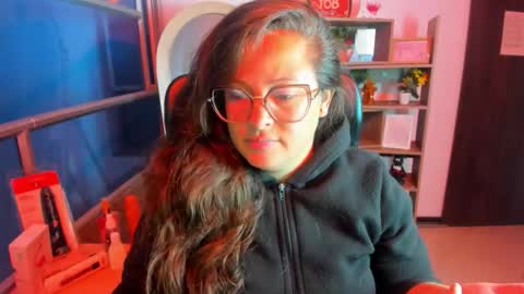 Snapshot of sara_thonson_ chatting on November 2025 03:16:02 AM sara_thonson_ online show from November 2025 03:16:02 AM