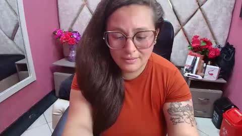 sara_thonson_ online show from November 2025 03:24:02 PM