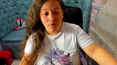 Snapshot of sara_thonson_ chatting on June 2026 03:52:02 AM sara_thonson_ online show from June 2026 03:52:02 AM