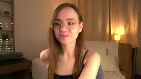 Im Sara  online show from April 2026 06:13:02 PM