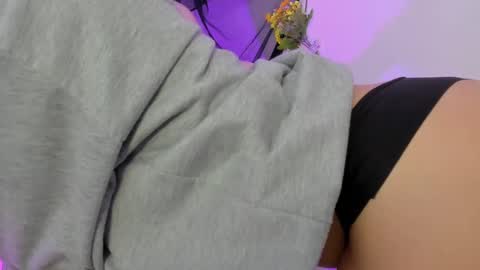 Sarah Ramirez online show from February 2025 11:48:02 PM